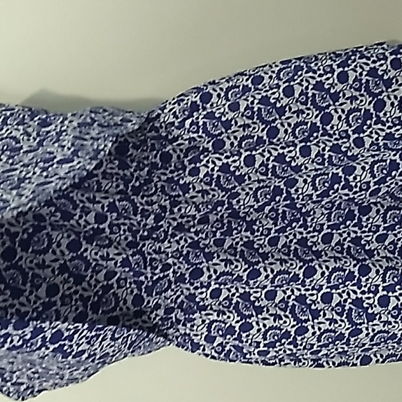 Blue & White Shorts Romper Sz M 💙 XXI Thin Spaghetti strap - Picture 3 of 7